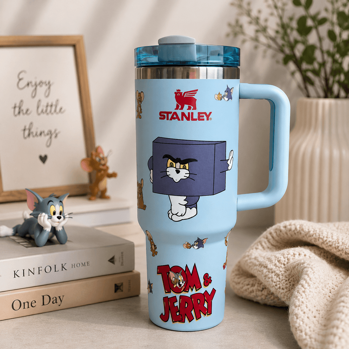 Blue Cat & Mouse Playtime Tumbler